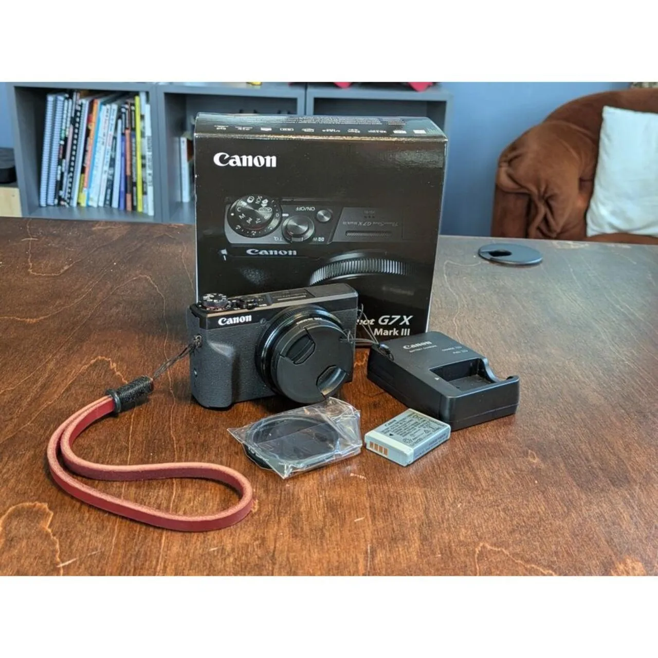 Canon PowerShot G7X Mark III 4K UHD 20.1MP f/2.8 Digital Camera