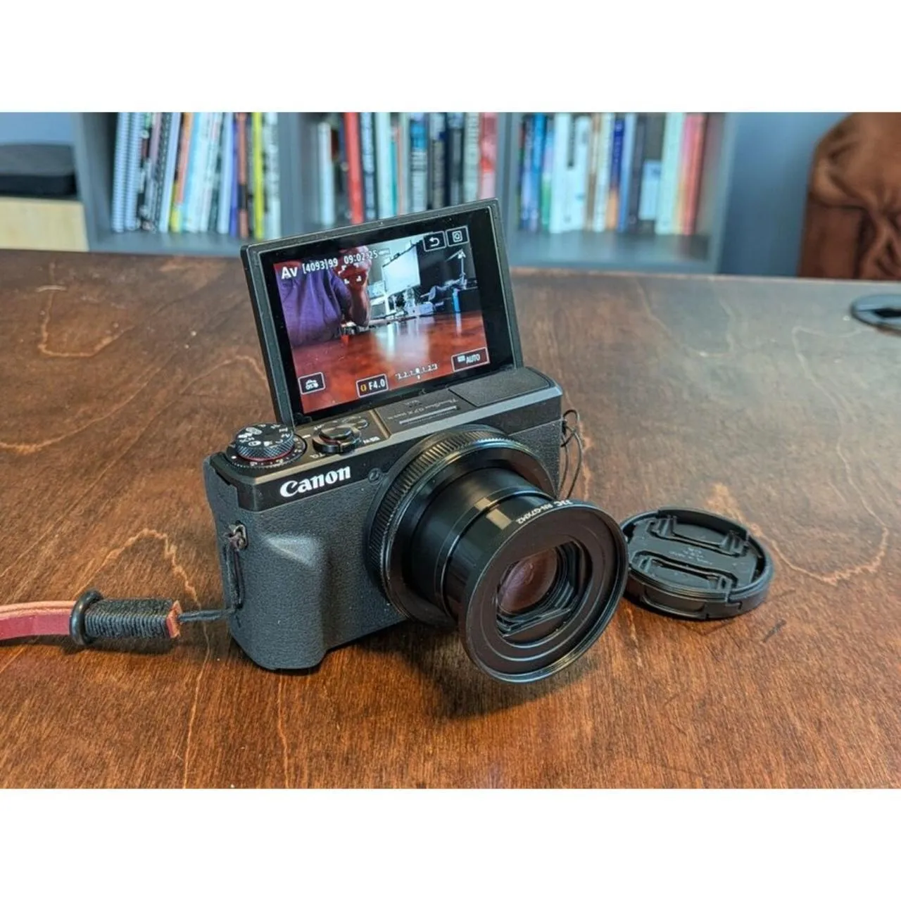 Canon PowerShot G7X Mark III 4K UHD 20.1MP f/2.8 Digital Camera