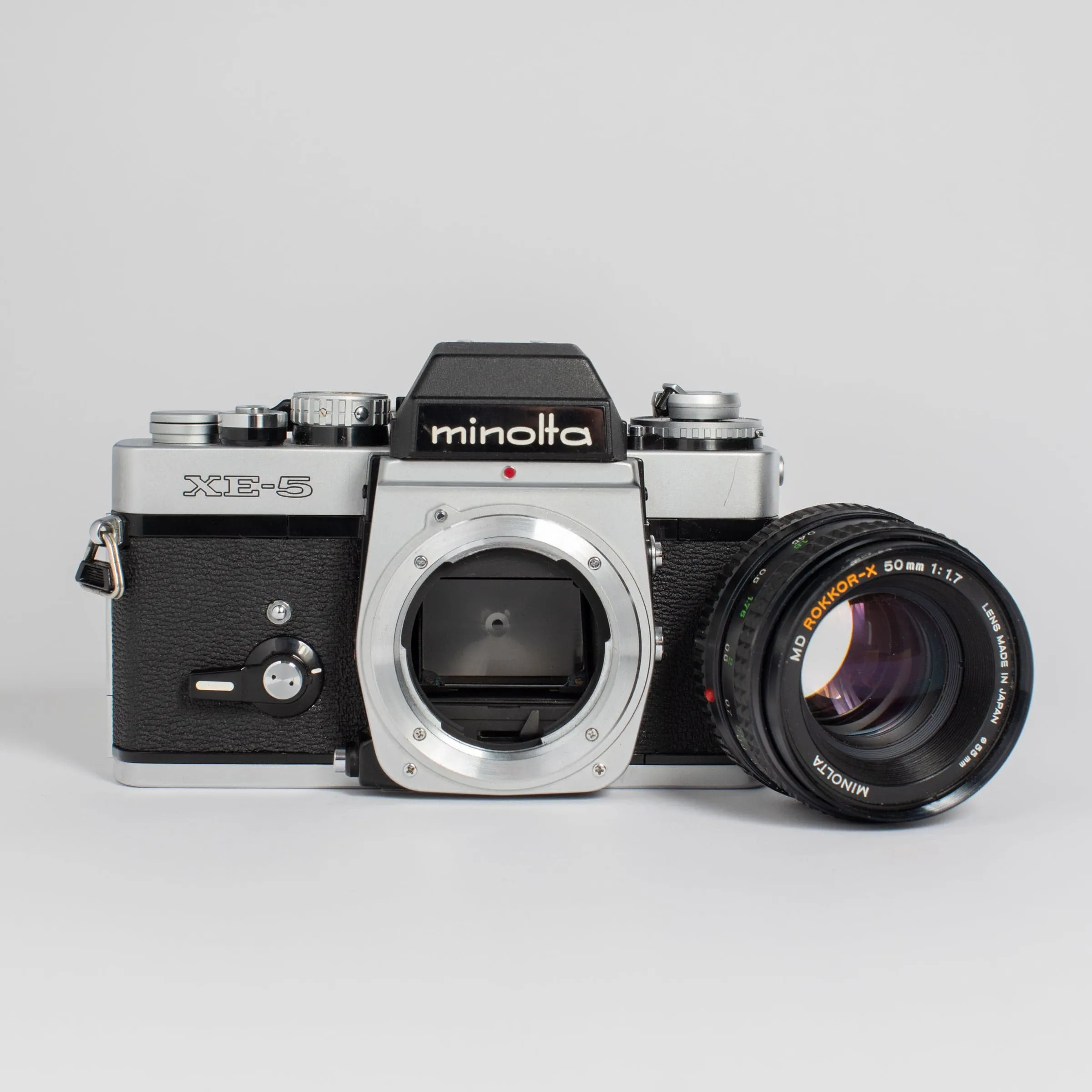 Minolta XE-5 w/ Rokkor-X 50mm 1.7 MD
