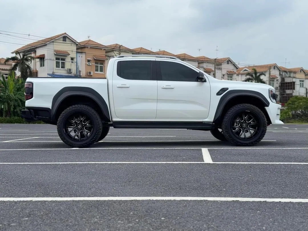 NEXT-GEN FORD RANGER MS-RT BODY KIT 2022  ( WORLDWIDE SHIPPING )
