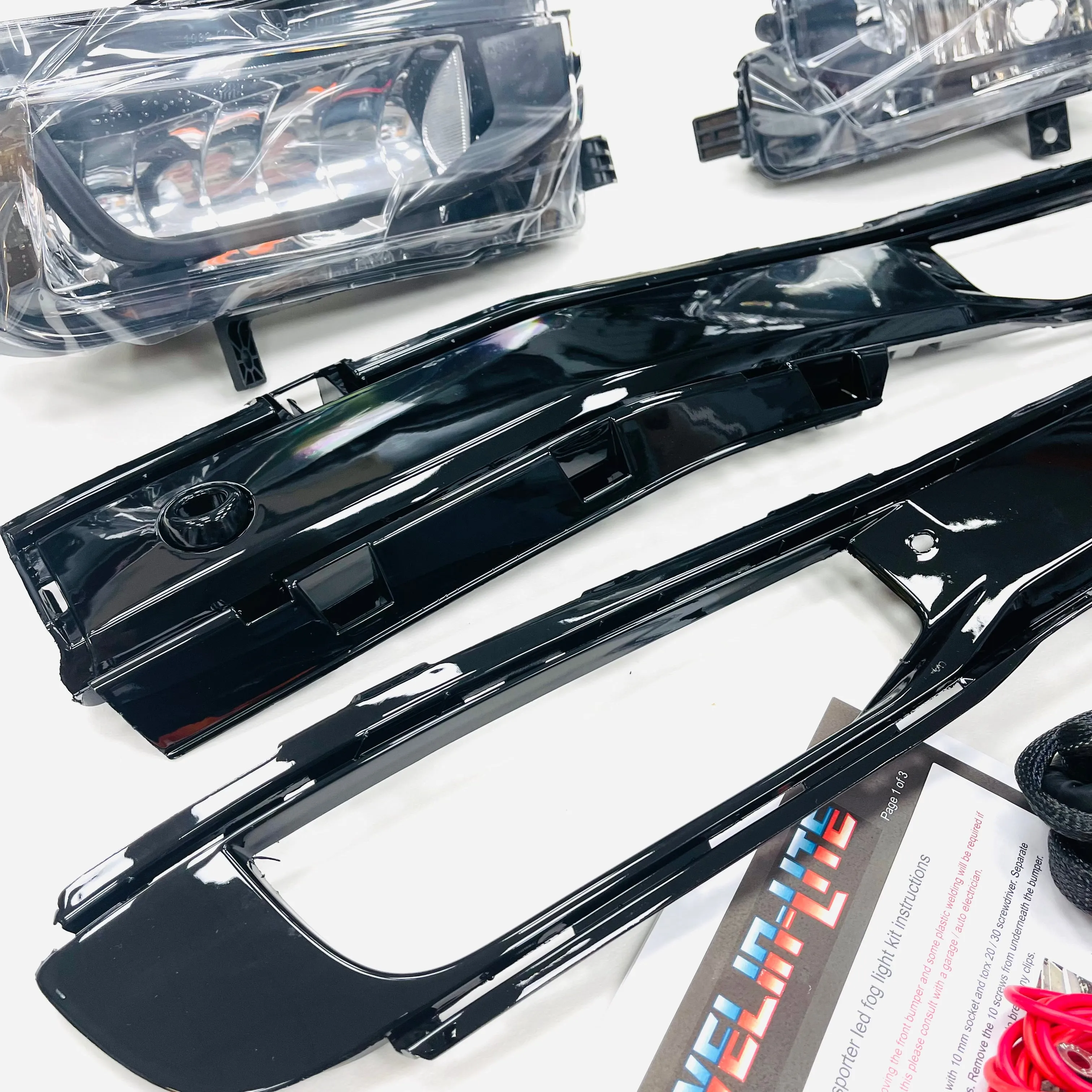 T6 LED Fog Light Kit With Gloss Black Covers