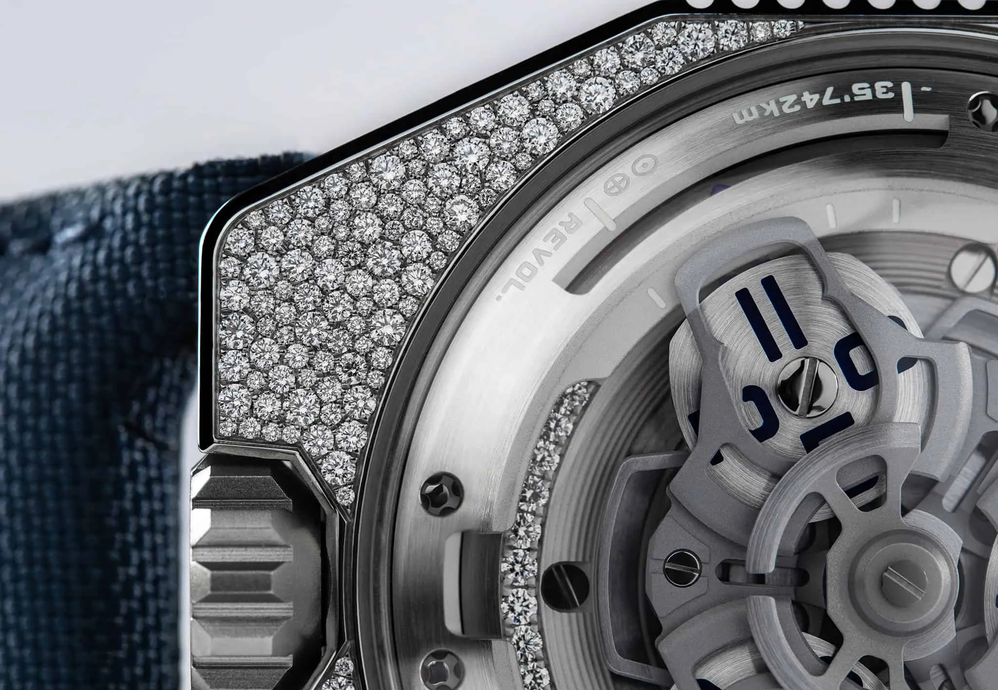 Urwerk UR-100V Stardust Watch