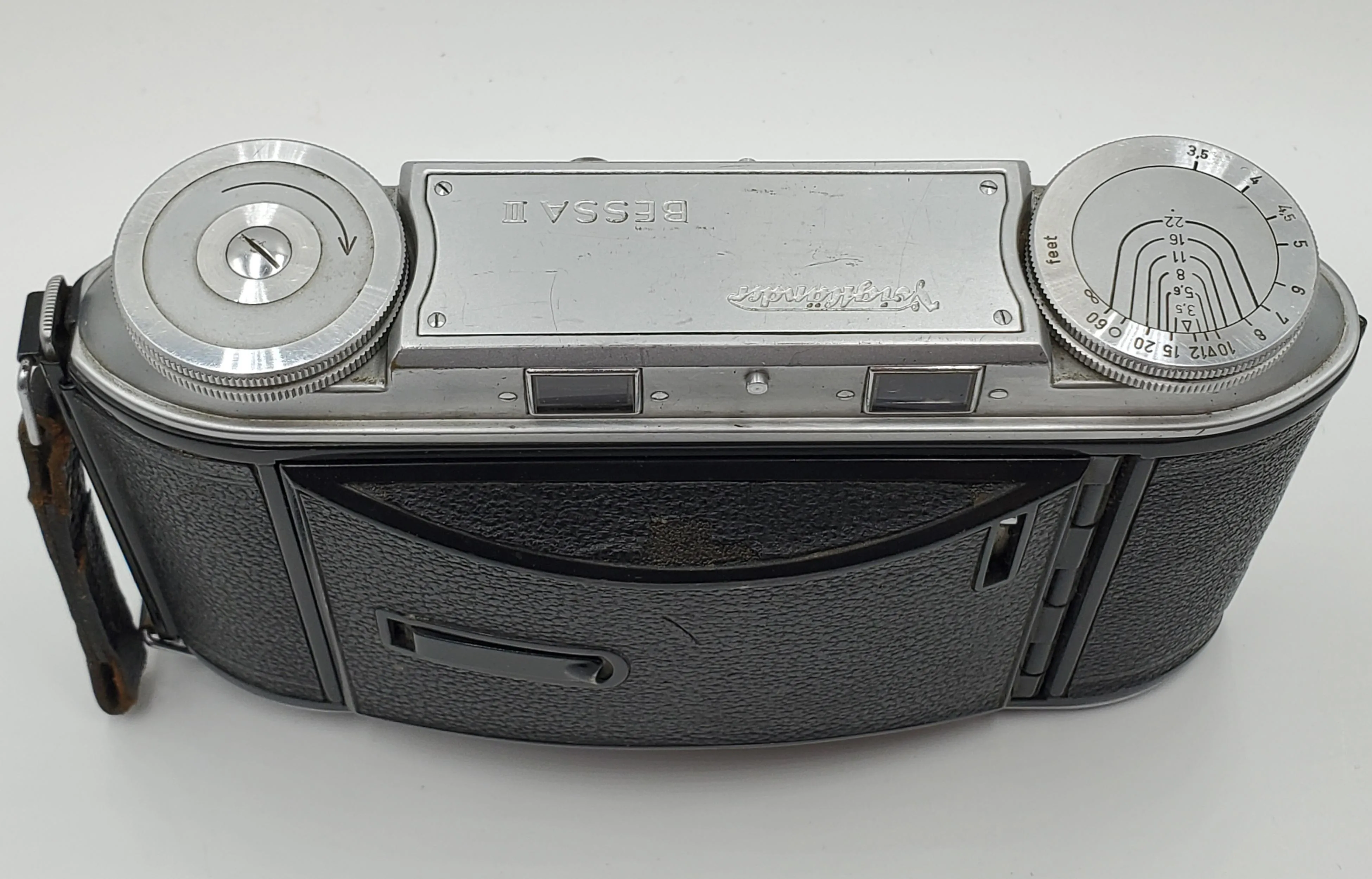 USED Voigtlander Bessa II (6x9) 105mm f3.5 Color-Heliar