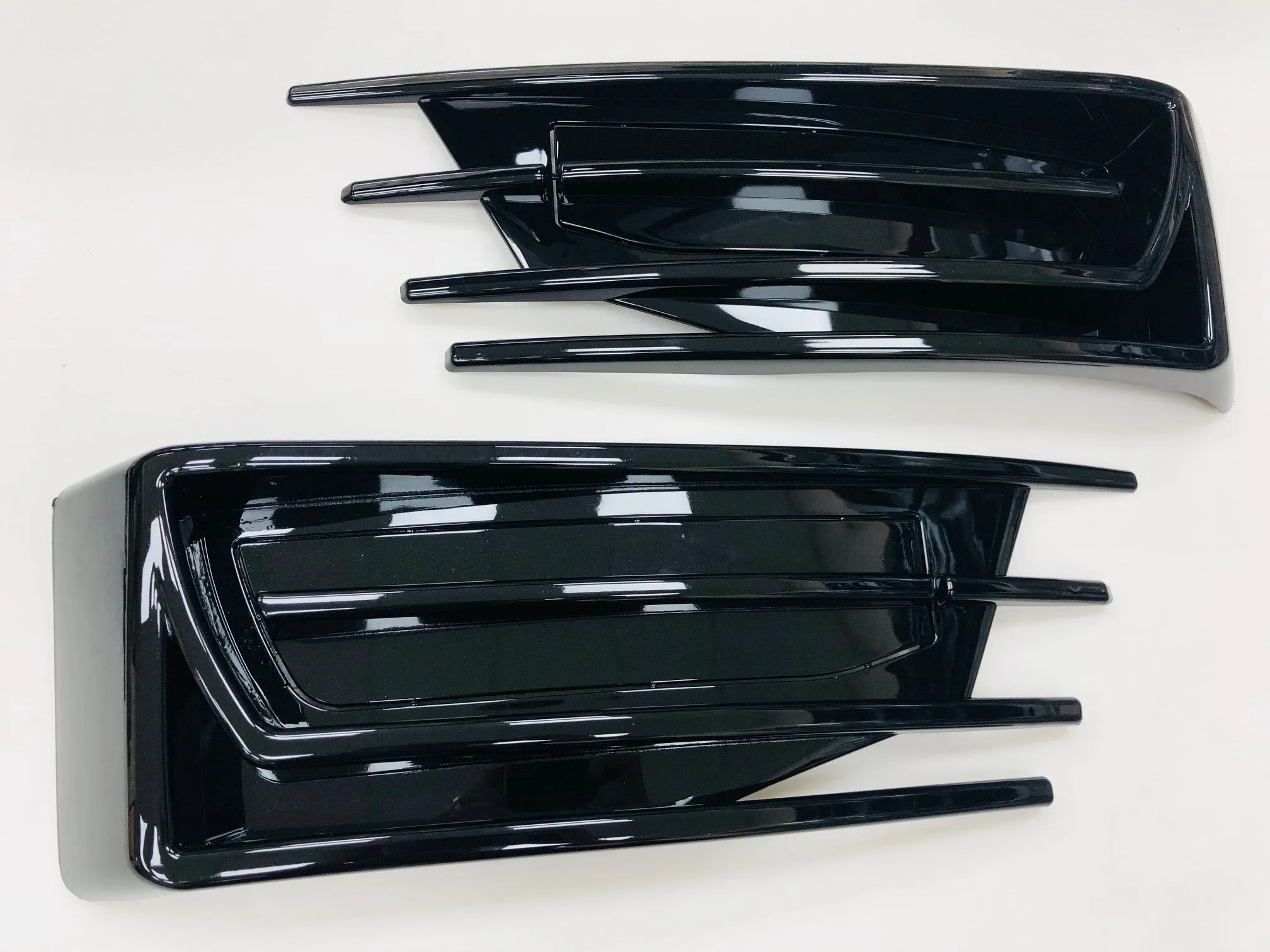 VW T6 Sportline Lower Spoiler With Gloss Black Splitter & Tailgate Spoiler